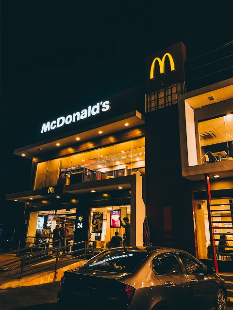 McDonald's tests automated drive-thru ordering at 10 Chicago restaurants